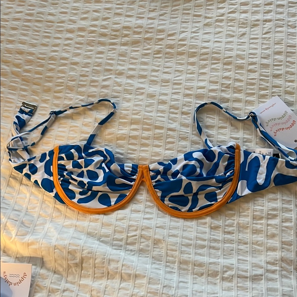 Dippin daisys bikini top size medium
